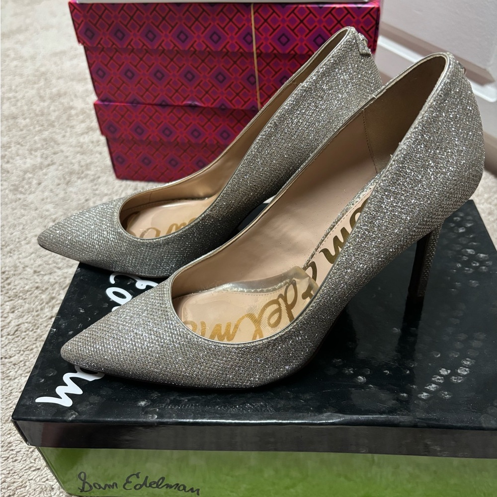 Women’s 8 Sam Edelman hazel pointed toe pumps